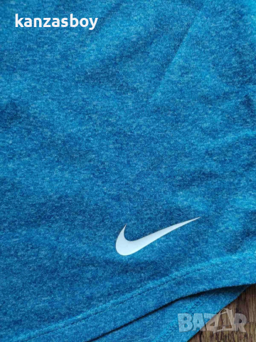 Nike Gym tank top - страхотен дамски потник р-р М, снимка 4 - Потници - 51910647