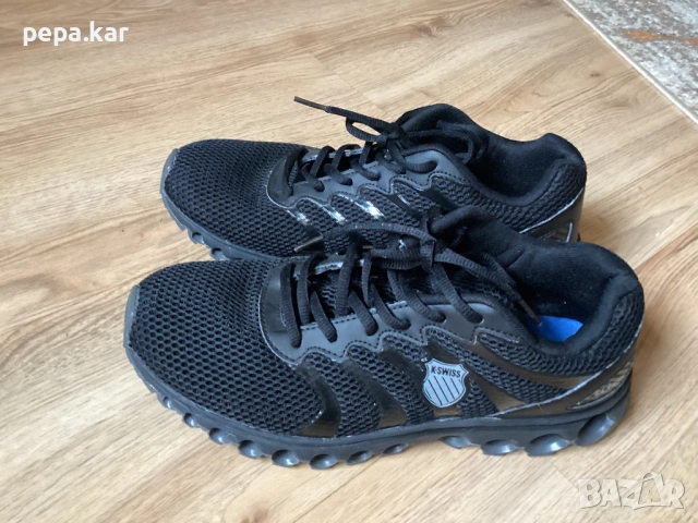 K-SWISS  Нови черни маратонки №44 tubes