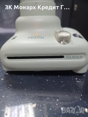 Фотоапарат за моментни снимки Fujifilm Instax Mini 11/E767916 с кутия, снимка 4 - Фотоапарати - 46922871