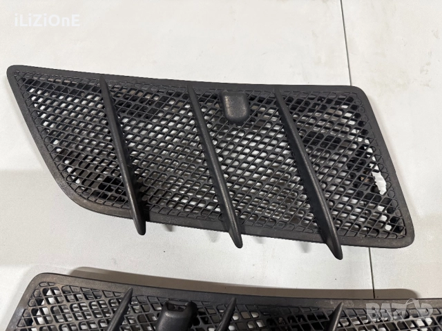 Вентилационни решетки за капак Mercedes W164 2006-2012 ML/GL - Комплект, снимка 3 - Части - 52195921