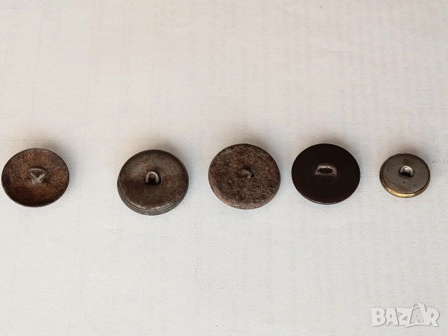 Военни копчета пет вида, снимка 7 - Колекции - 23680271