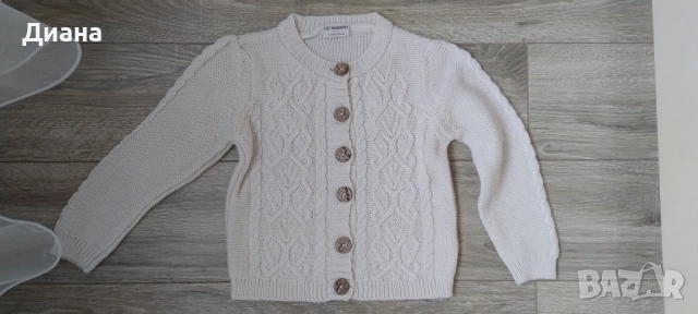 Жилетка 116-122 ( 6-7 г), но по-скоро е 5-6 г