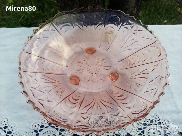 Българска фруктиера розово стъкло , снимка 3 - Чинии - 52280343