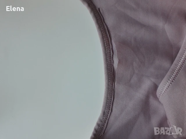 Спортен сутиен Nike, снимка 4 - Спортни екипи - 50924761