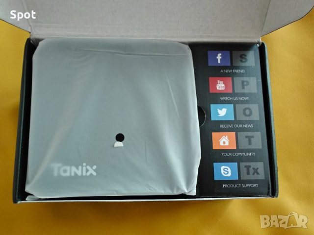 Tv box Tanix W2 4|32, снимка 1 - Приемници и антени - 46471174