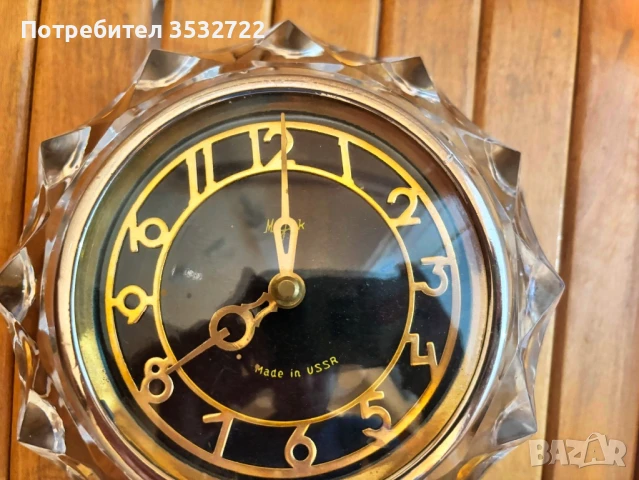 Настолен часовник Маяк, снимка 2 - Антикварни и старинни предмети - 50583259