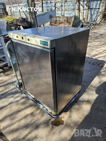 Хладилник пот Баров Неръждавейка Плю-сов 2-8 градуса Цена 230 Евро , снимка 4 - Обзавеждане на кухня - 53847739