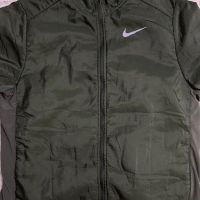 Яке Nike, снимка 2 - Спортни дрехи, екипи - 45198113