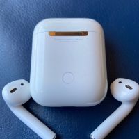 Apple AirPods 2 оригинални слушалки в  отлично състояние, снимка 5 - Слушалки, hands-free - 45638478