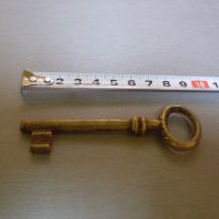 Бронзов ключ.., снимка 4 - Антикварни и старинни предмети - 45232932