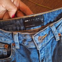 Asos Mom jeans , снимка 2 - Дънки - 45418833