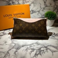 Дамска чанта Louis Vuitton, снимка 1 - Чанти - 45799705