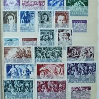 Класьор с марки България 1949/60 г., снимка 3 - Филателия - 45324626