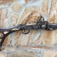 Стара кремъчна пушка, снимка 2 - Антикварни и старинни предмети - 45668248