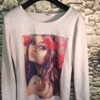 Дамска блуза , снимка 1 - Блузи с дълъг ръкав и пуловери - 45457897
