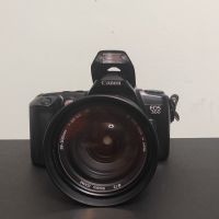 Canon EOS 500 SLR с обектив sigma asperial 28-200mm 1:3.8-5.6 UC , снимка 1 - Фотоапарати - 45675983