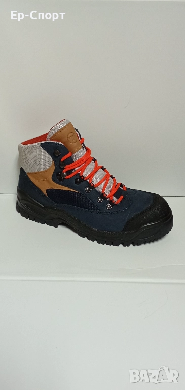 Обувки за лов и туризъм , снимка 1