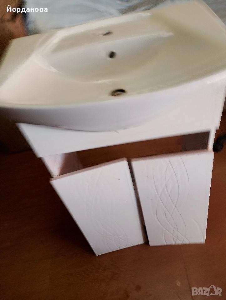 pvc шкаф със керамична мивка, снимка 1