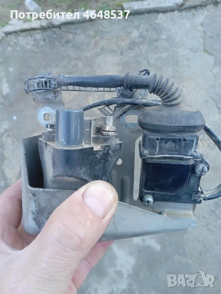 Бобина с комутатор за Ауди А 4 1.6 бензин 101к.с 1998г , снимка 1