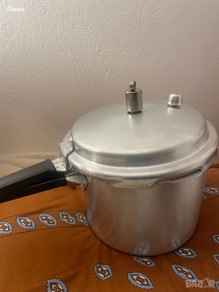 Стара руска тенджера под налягане, снимка 1