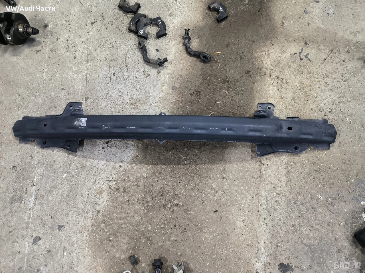 Греда под предна броня за Голф 4 Бора VW Golf 4 Bora 1J0806636A, снимка 1