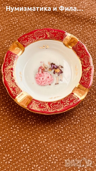 Порцеланов пепелник с позлата Limoges, снимка 1