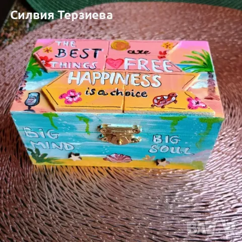 Ръчно изработена дървена кутия, снимка 1