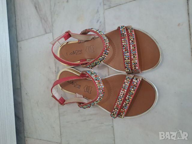 Дамски сандали с цветни камъчета, снимка 1 - Сандали - 46407548