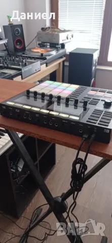 Native Instruments MASCHINE MK3, снимка 3 - Други - 46937927