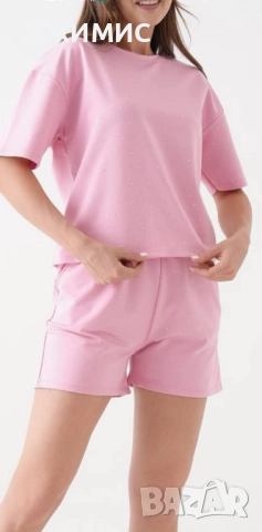 На едро ! Серия 4 броя комплект с камъни, къс панталон с тениска. Цвят розово