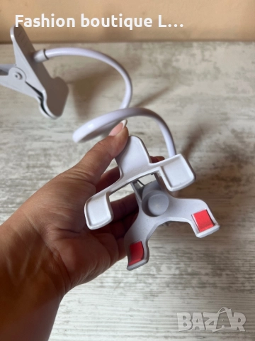 Стойка за телефон с щипка за закачане на всяка място и огъваща се стойка в бял цвят с гумички ❤️, снимка 2 - Стойки, 3D очила, аксесоари - 52352422