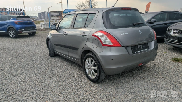 Сузуки Суифт 1.3i, снимка 6 - Автомобили и джипове - 53723900