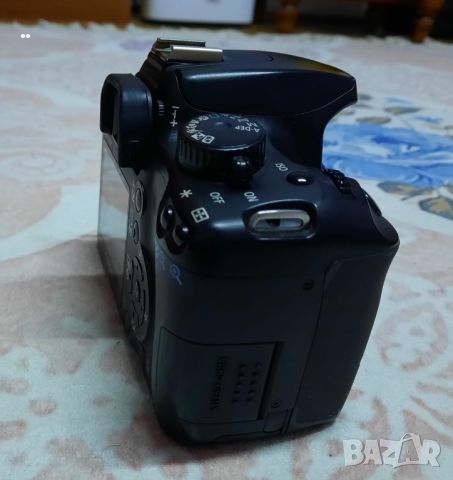 Фотоапарат Canon EOS 1000D с  чанта, снимка 5 - Фотоапарати - 46239673