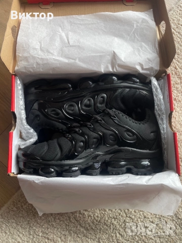 Nike Air Vapormax Plus Triple Black Оригинални, снимка 2 - Маратонки - 52360019