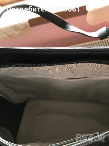 Дамска чанта с размери 35 на 27 и ширина 10 см, снимка 2 - Чанти - 51857783