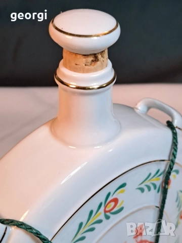 унгарска порцеланова бъклица Hollohaza , снимка 3 - Сервизи - 52371891