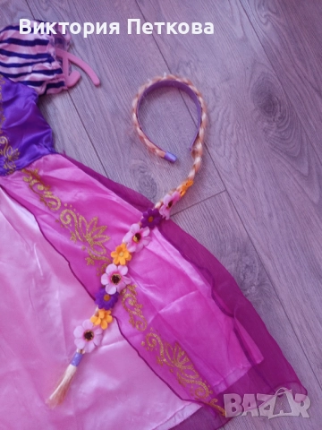 Рокля на Рапунцел с плитка към нея, снимка 2 - Детски рокли и поли - 52210031