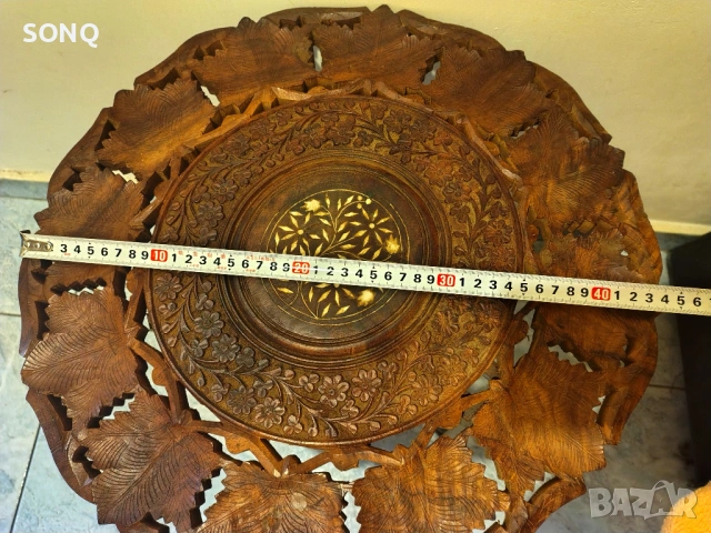 Прекрасна Дървена Масичка-Дърворезба, снимка 7 - Антикварни и старинни предмети - 53731802