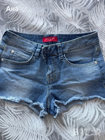 Къси панталони Guess