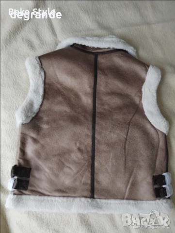 Дамски елек с каракул, снимка 2 - Елеци - 52585926