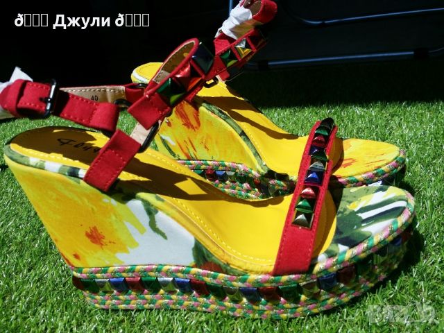 Уникални сандали на платформа  👑Valentino модел, снимка 5 - Сандали - 45422735