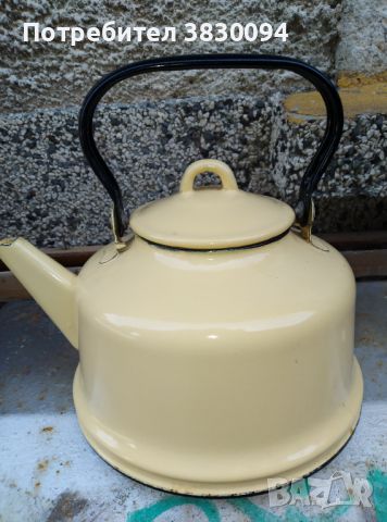 Стар емайлиран чайник, снимка 1 - Други ценни предмети - 46431042