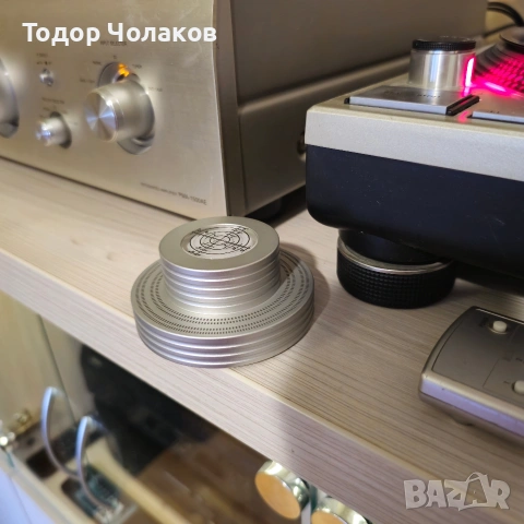 Клампа Record Aluminum Stabilizer with Bubble Level Silver Cтабилизатор, снимка 11 - Грамофони - 53393570
