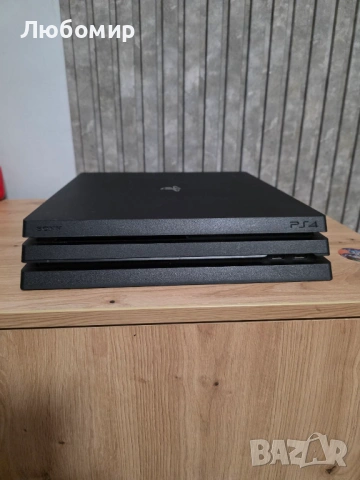 Конзола PlayStation 4 pro за части или за ремонт