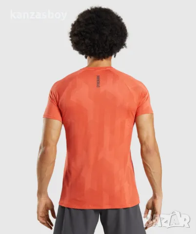 Gymshark Apex T-Shirt - страхотна мъжка тениска S КАТО НОВА, снимка 3 - Тениски - 49624162