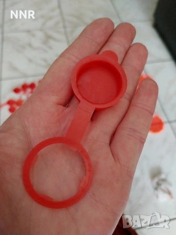 Капачки за шишета, снимка 3 - Буркани, бутилки и капачки - 53911572