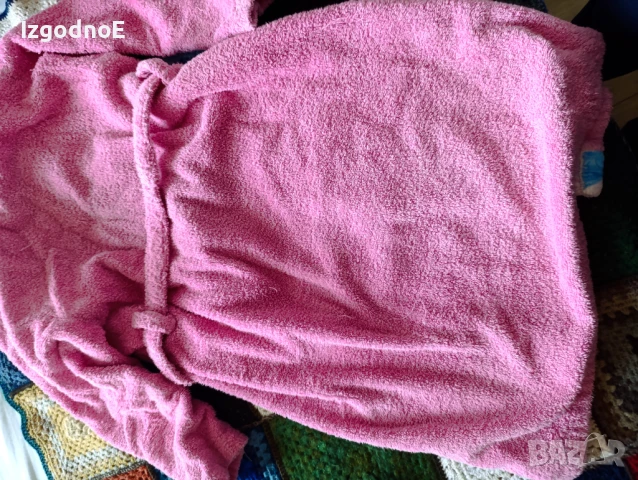 6-8г Български памучен халат Елза и Ана Frozen , снимка 4 - Хавлии и халати - 50603439