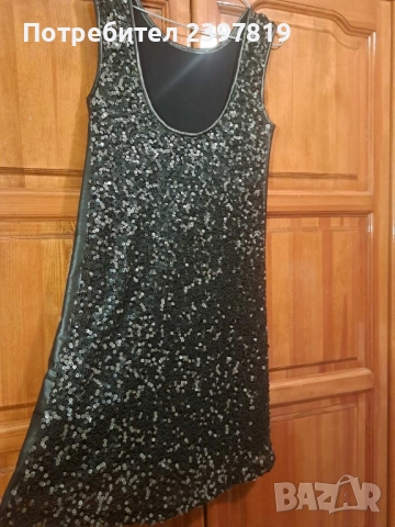 Рокля с паети