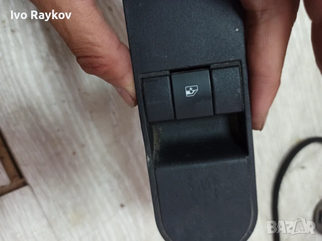 Бутон ел стъкло за OPEL ASTRA H (L48) , предно , дясно 13228709, снимка 6 - Части - 51384973