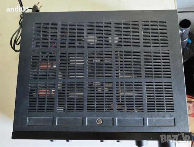 Стерео усилвател Yamaha AX-570 с оригинално дистанционно, снимка 2 - Ресийвъри, усилватели, смесителни пултове - 50633651